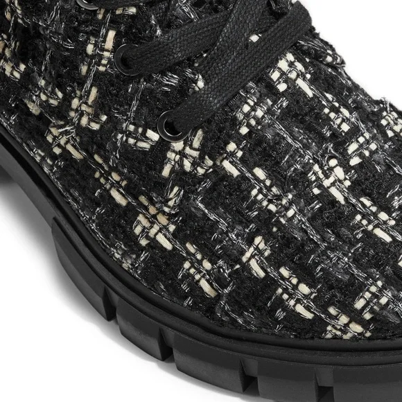 Design Lab Tweed Booties - Picture 4 of 5